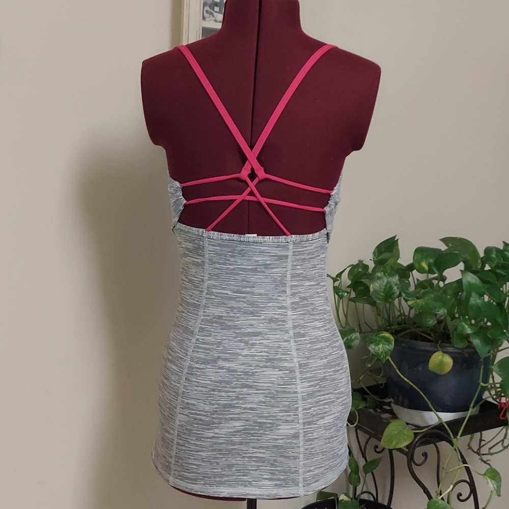 Lululemon Women's Top Size 4